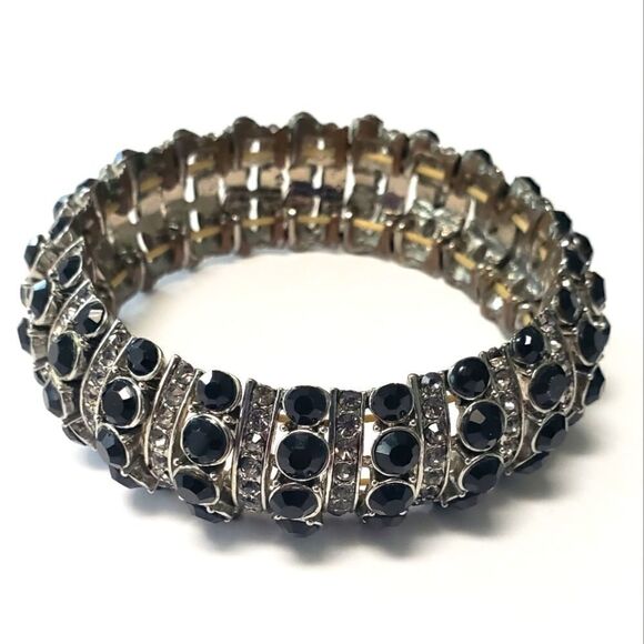 EUC domed black jeweled and faux diamond stretchy bracelet - Picture 2 of 9
